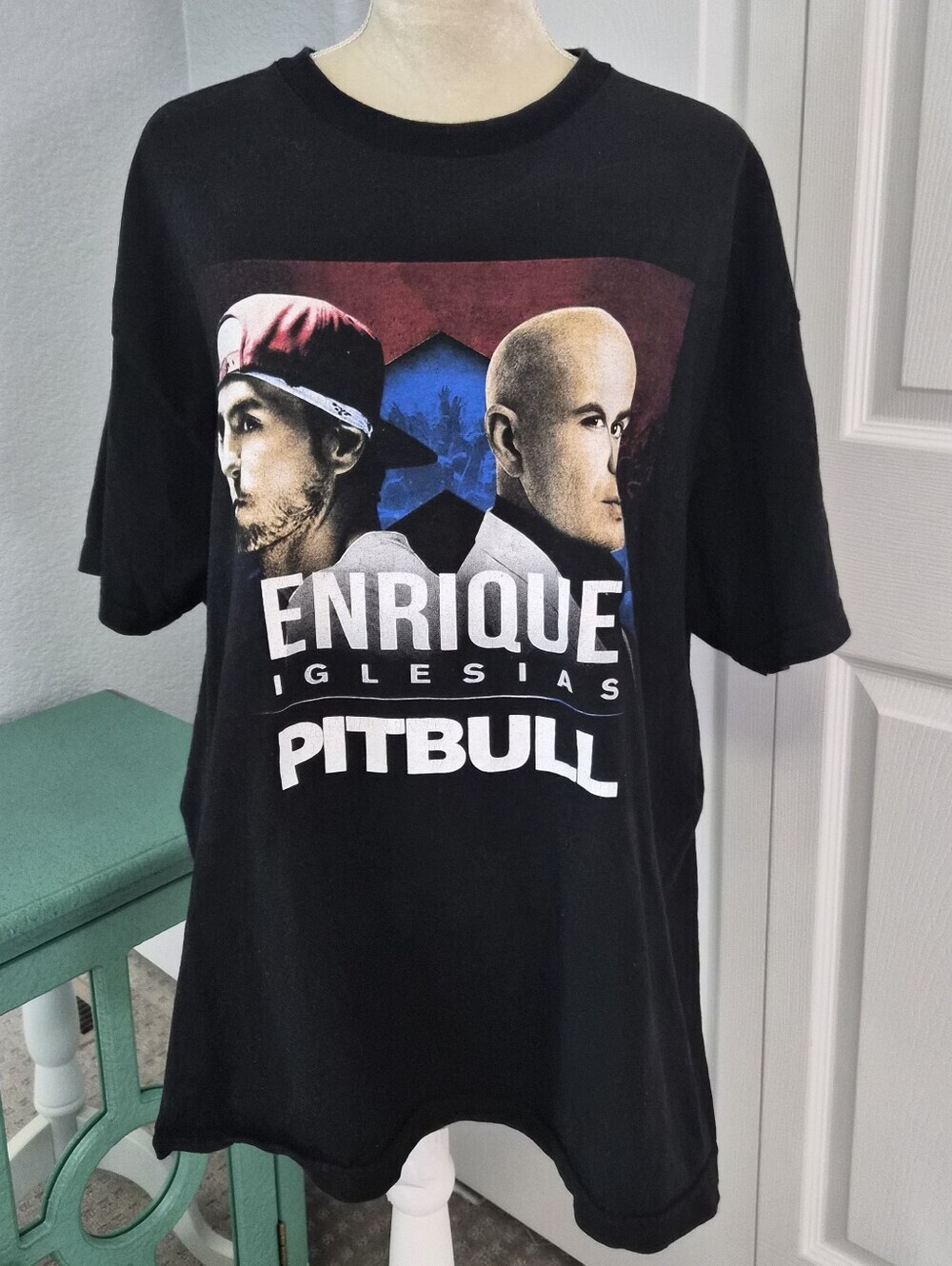 Enrique Iglesias Pitbull Tour Shirt 2017 Concert Tee Vintage Style XL